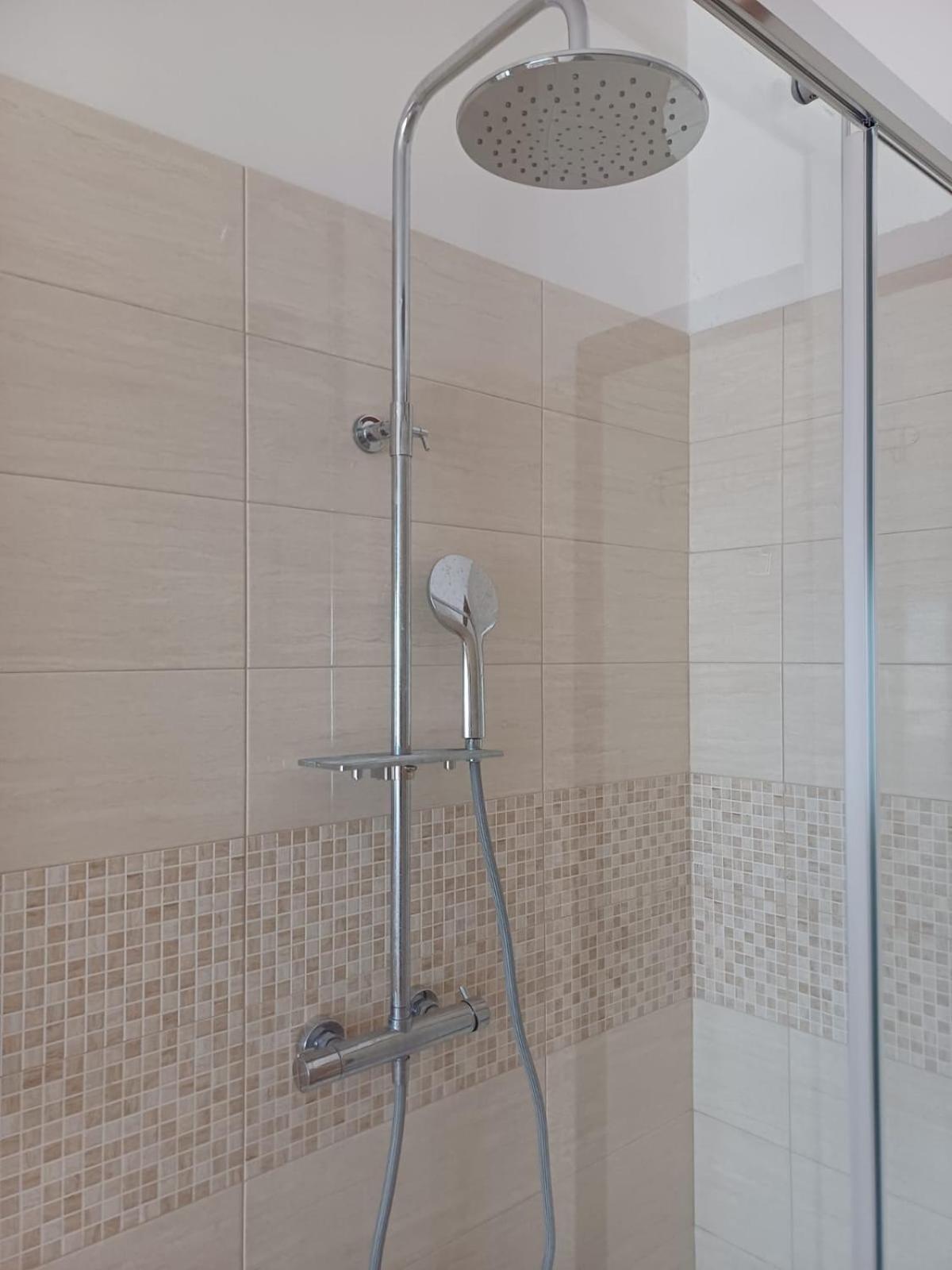 Aparthotel Residenza La Lanterna Janov Exteriér fotografie